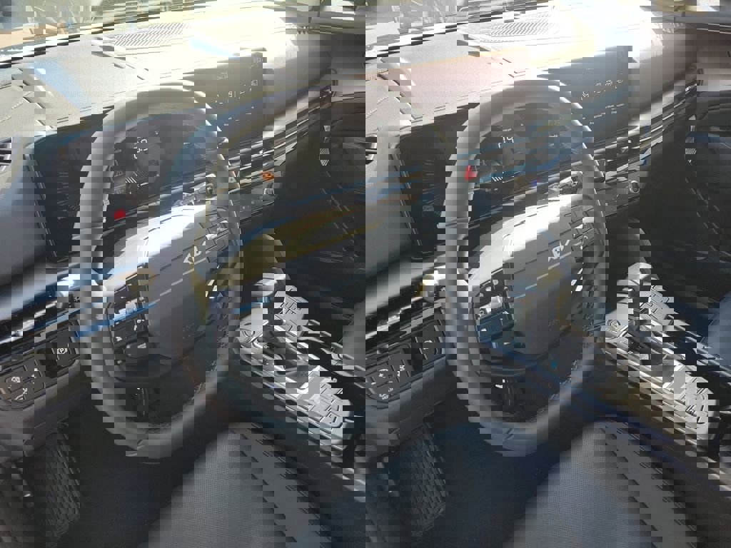 New 2026 Kia Sportage EX w/ EX Panorama Roof Package image 24