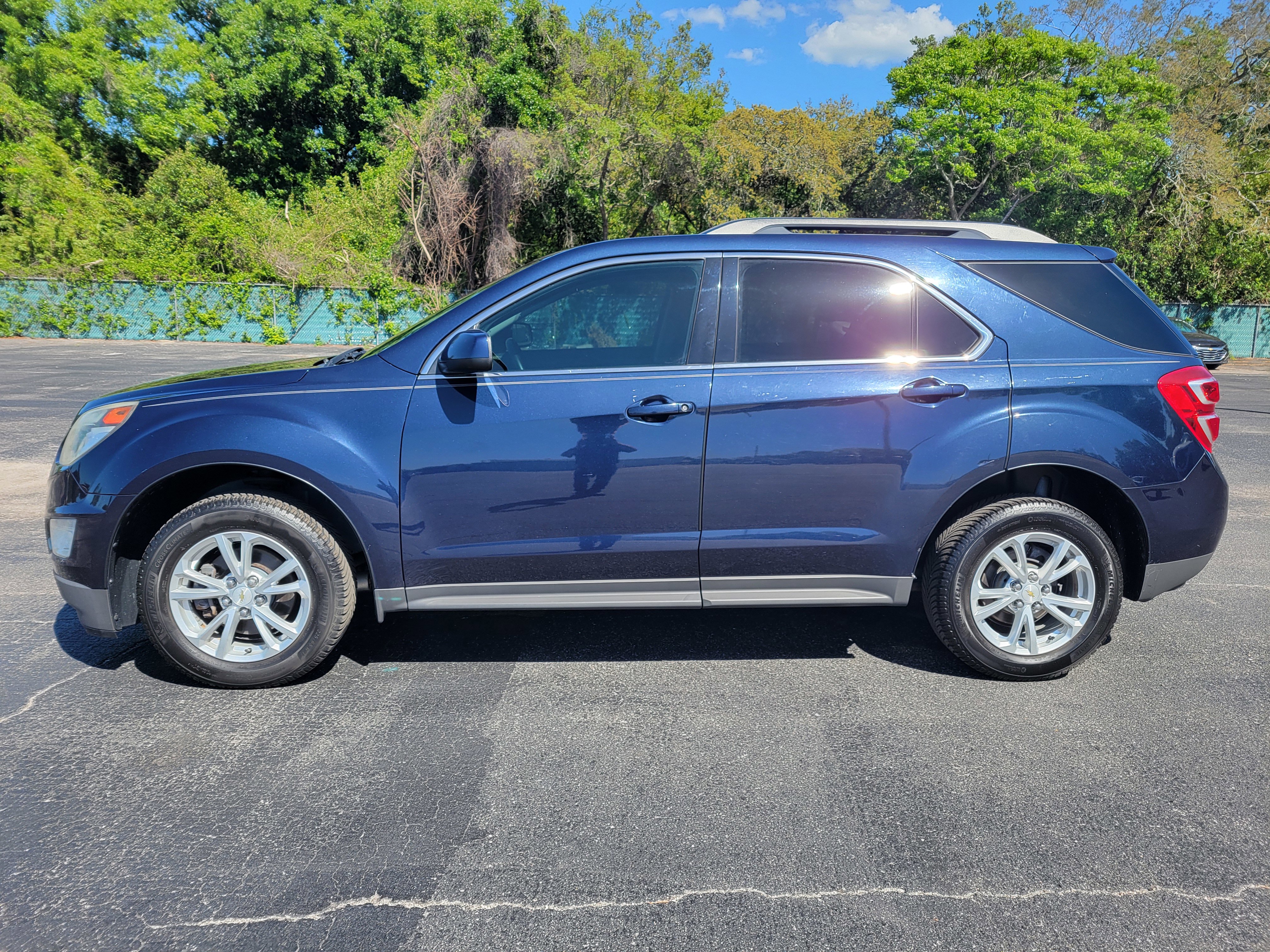 Used 2017 Chevrolet Equinox LT w/ Convenience Package FWD image 10