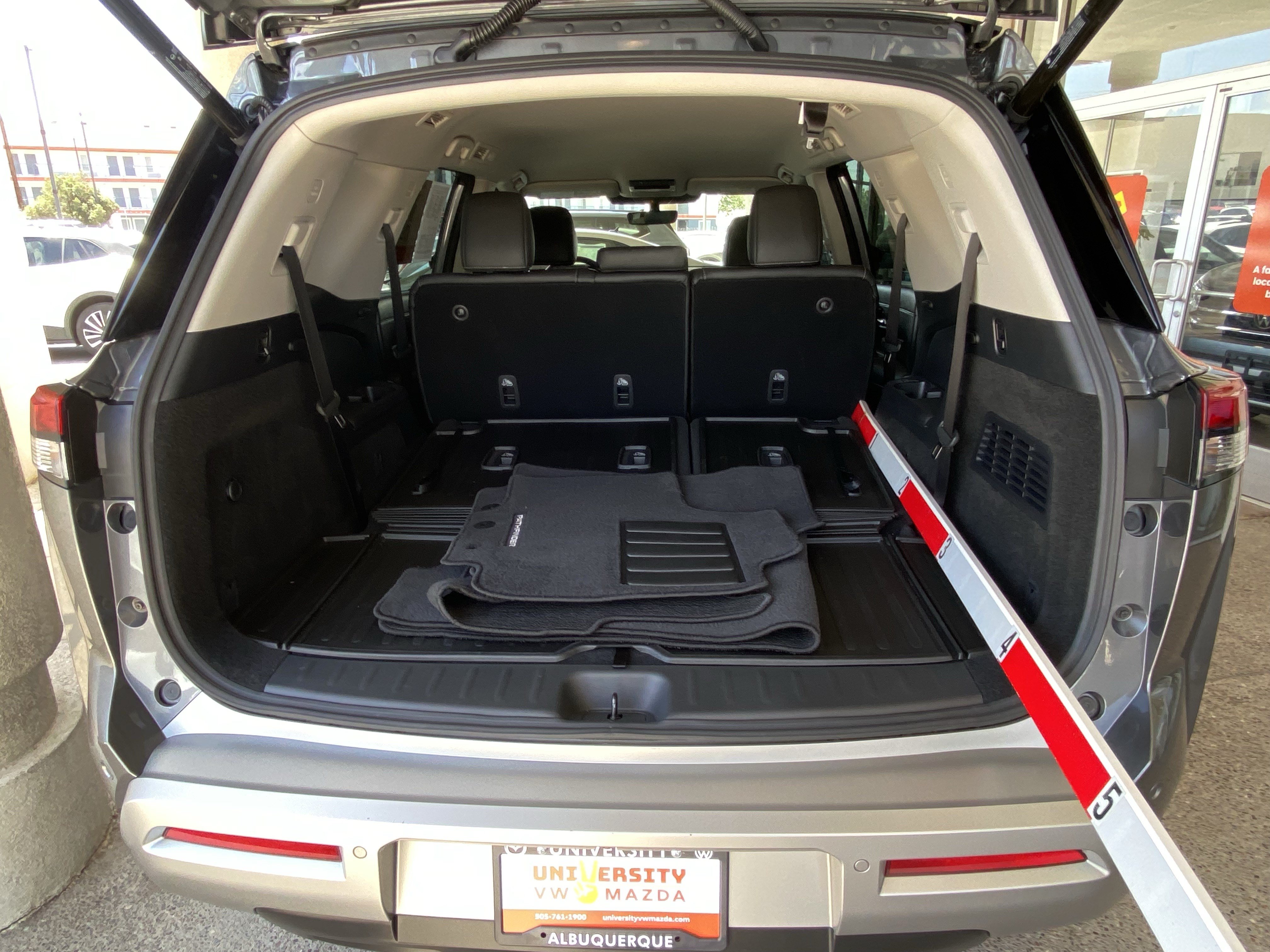 Used 2025 Nissan Pathfinder SL w/ Cargo Package AWD/4WD image 22