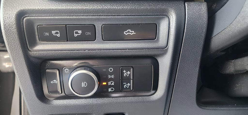 Used 2021 Ford F150 Lariat image 24