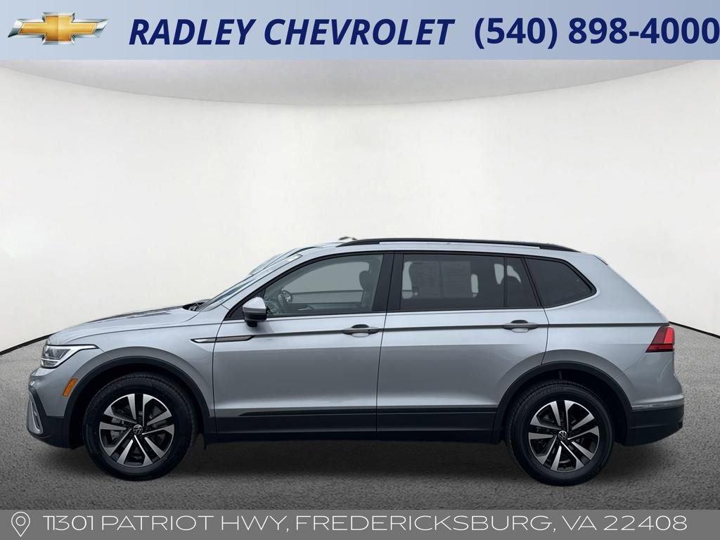 Used 2024 Volkswagen Tiguan S image 17