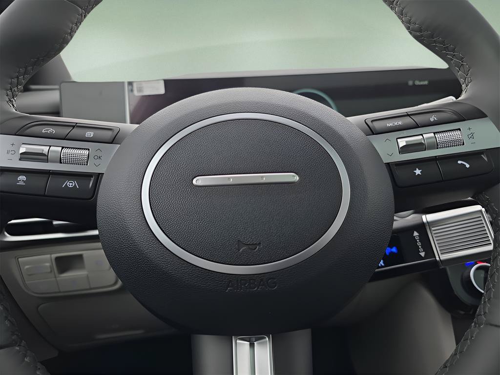 Used 2025 Hyundai Tucson Limited FWD image 17