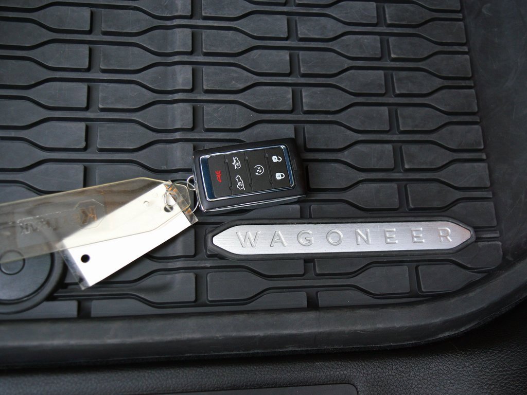 Used 2024 Jeep Wagoneer L Series III w/ Flexible Seating Group image 45