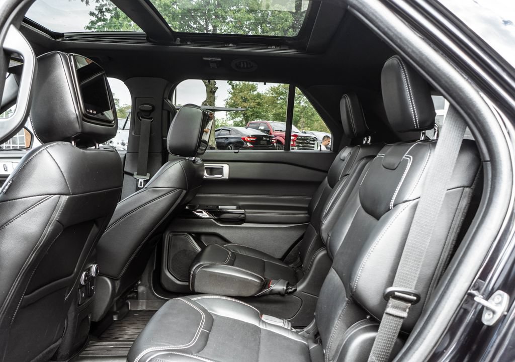 Used 2023 Ford Explorer ST w/ Technology Package AWD/4WD image 25
