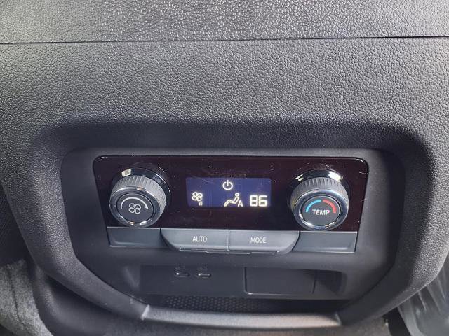 New 2026 Chevrolet Traverse LT image 8