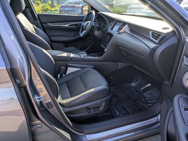 Used 2023 INFINITI QX50 Luxe w/ Cargo Package image 22