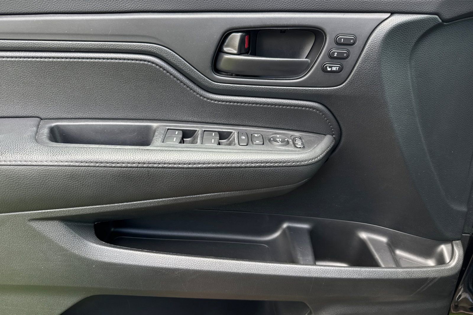 Used 2023 Honda Odyssey Sport image 11