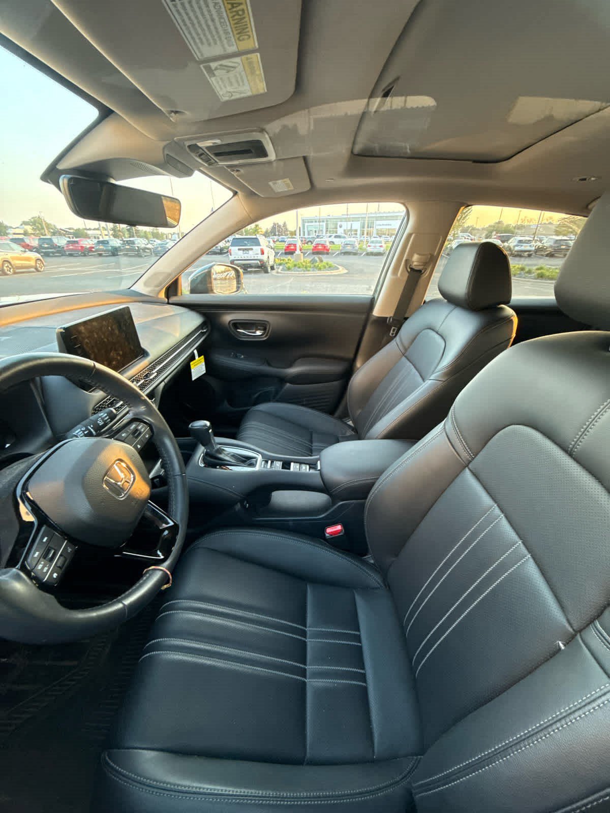 Used 2024 Honda HR-V EX-L image 9