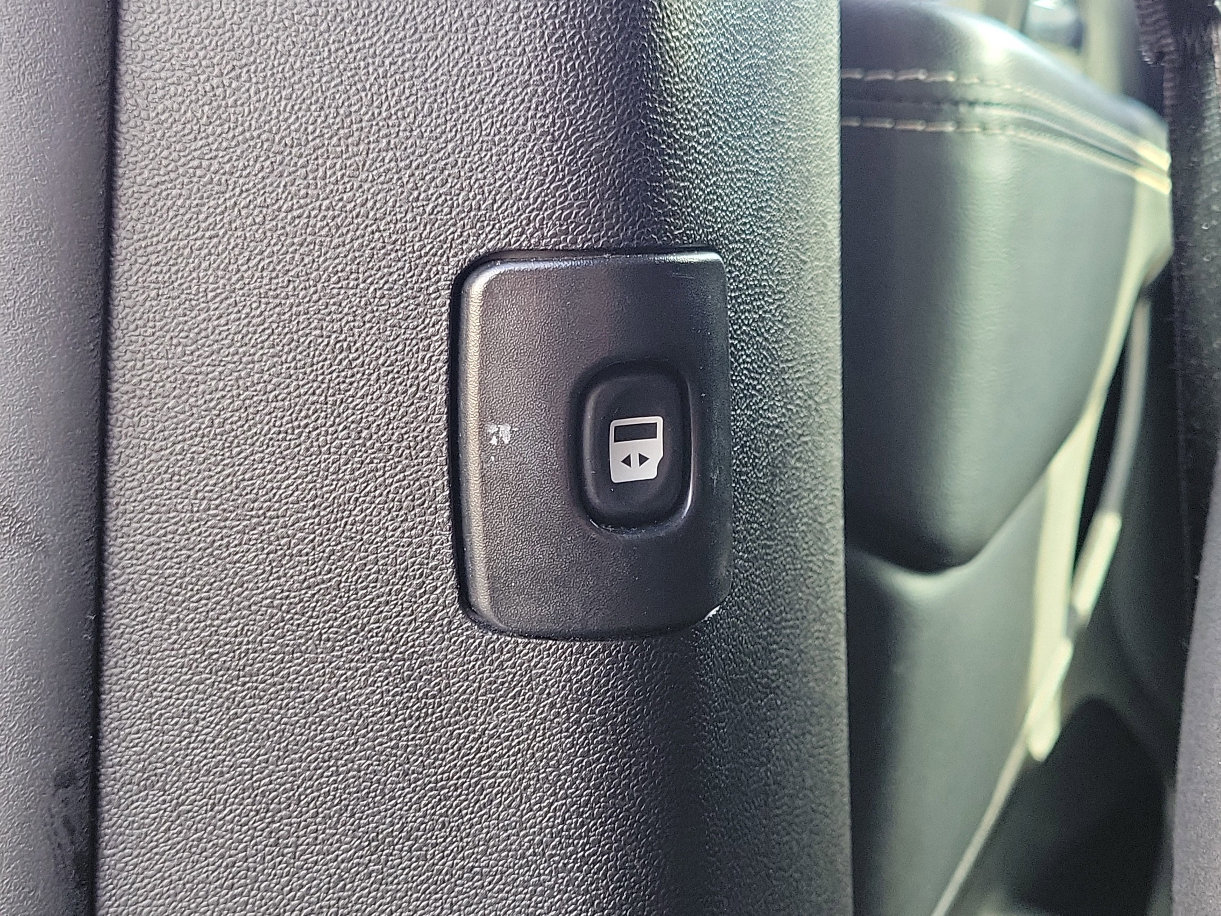 Used 2015 Dodge Grand Caravan SXT w/ Blacktop Package image 14