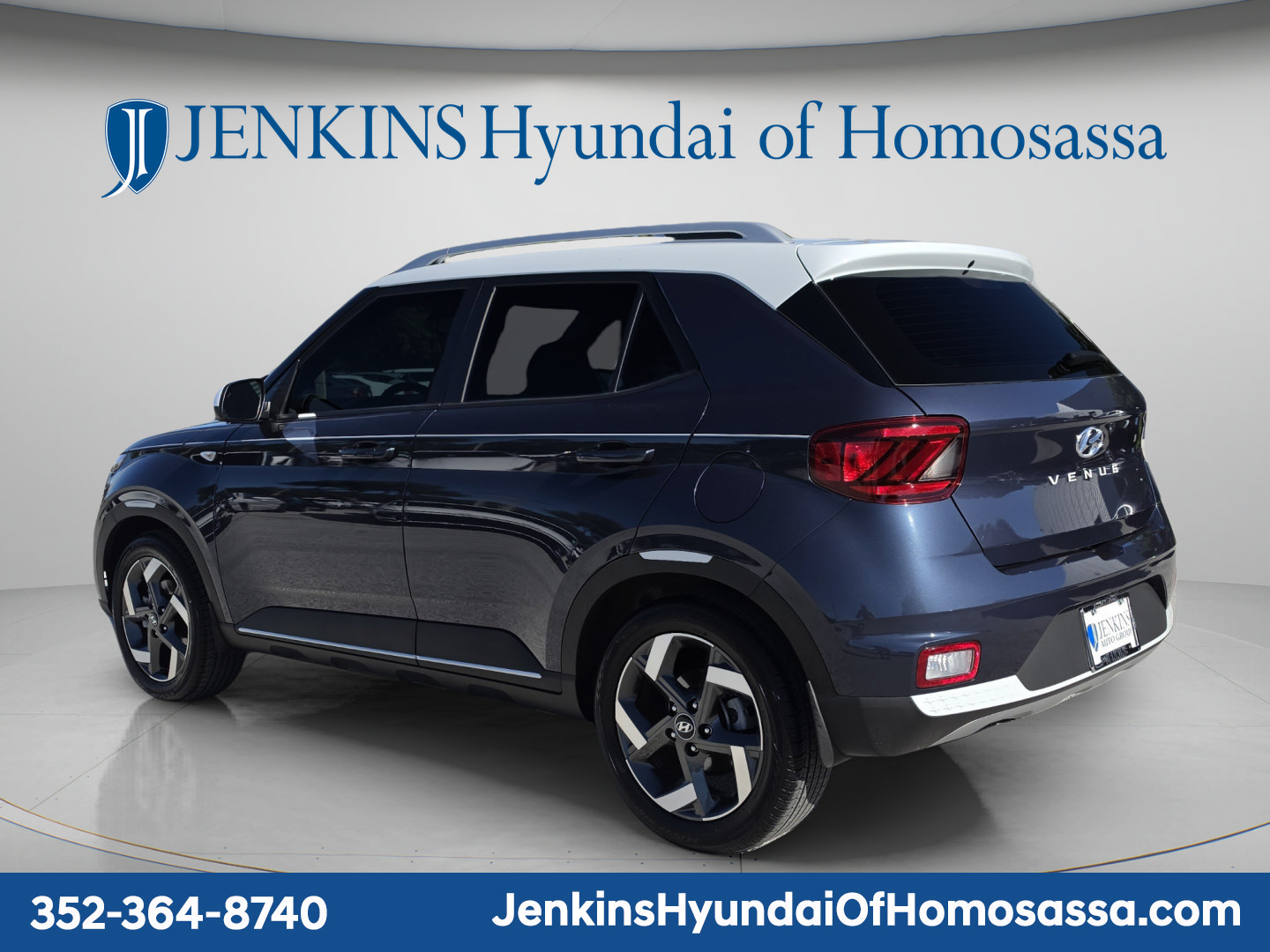 Used 2026 Hyundai Venue SEL FWD image 8