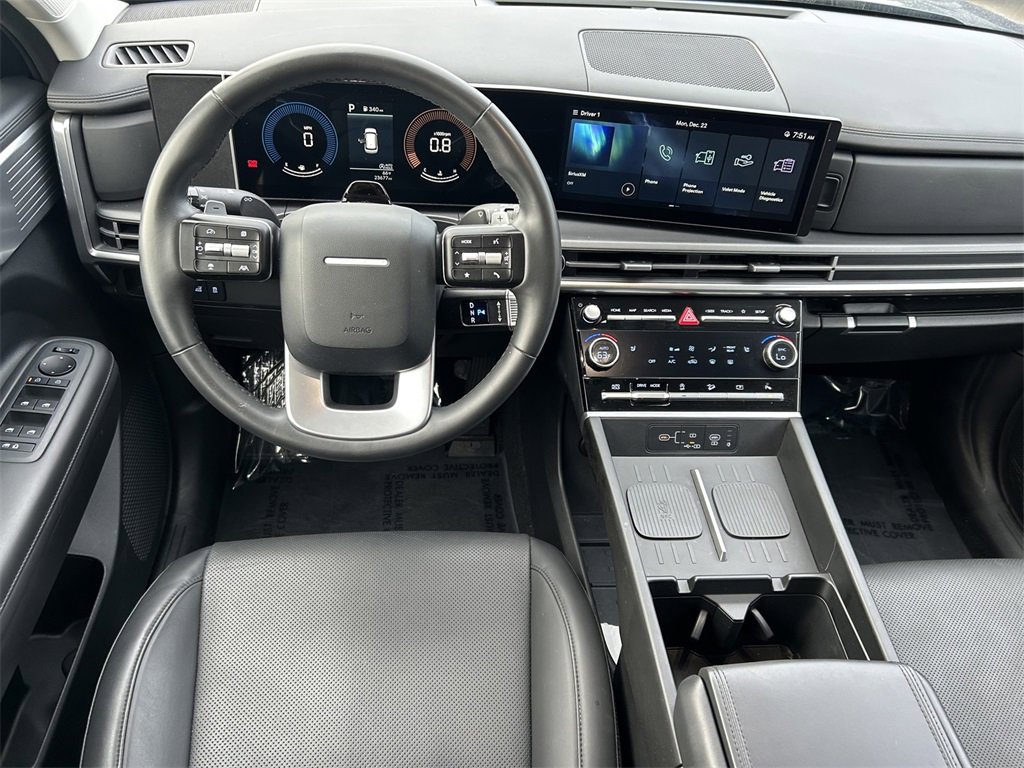 Used 2025 Hyundai Santa Fe SEL image 16