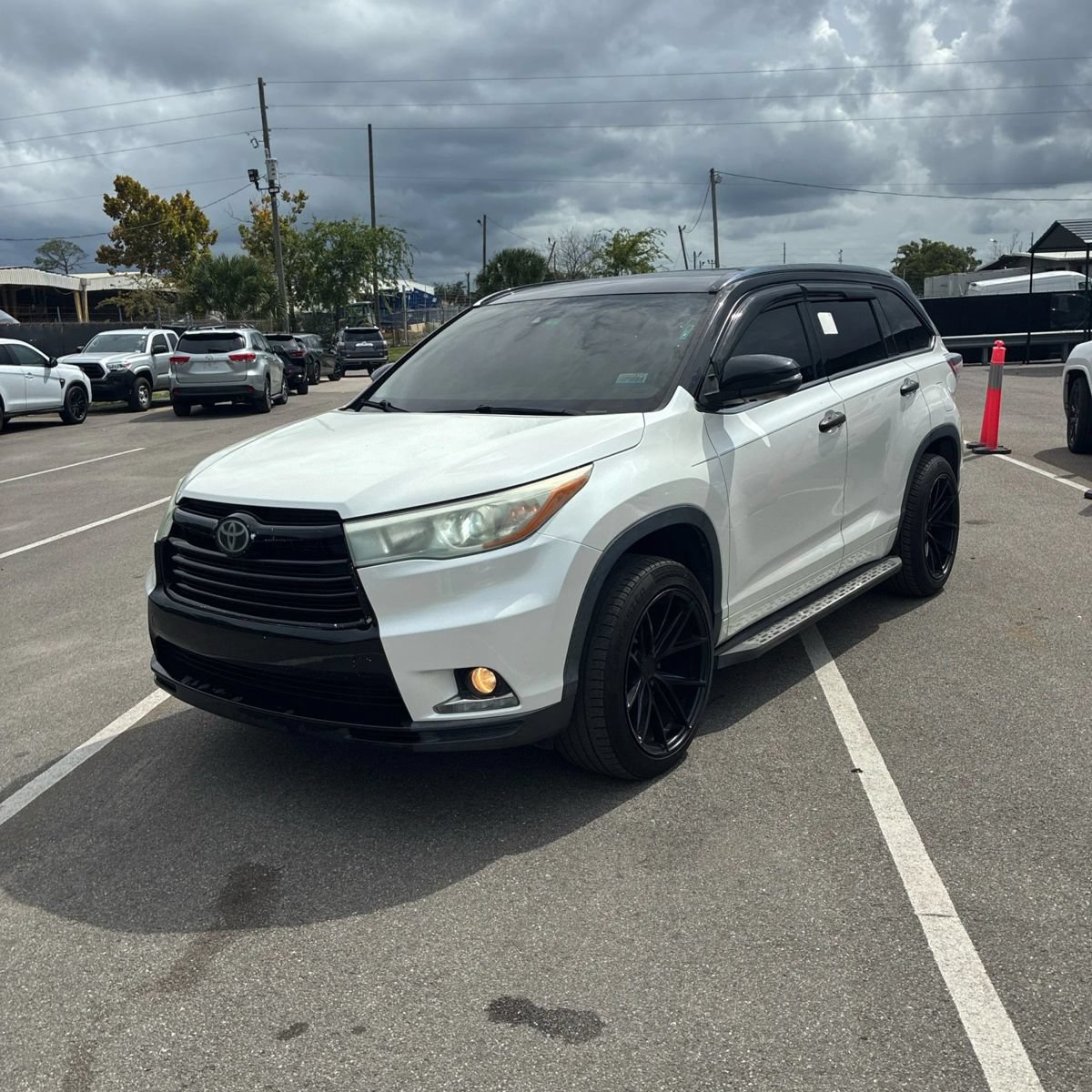 Used 2016 Toyota Highlander Limited w/ Driver Technology Package