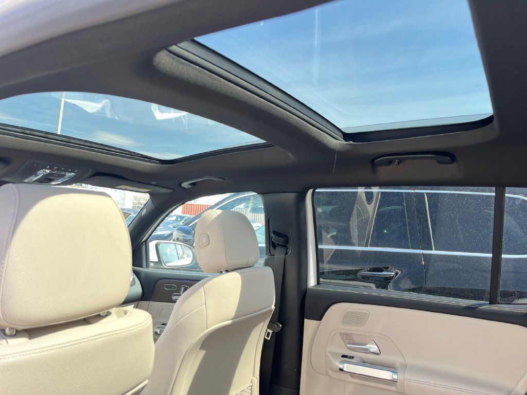 New 2026 Mercedes-Benz GLB 250 4MATIC image 10