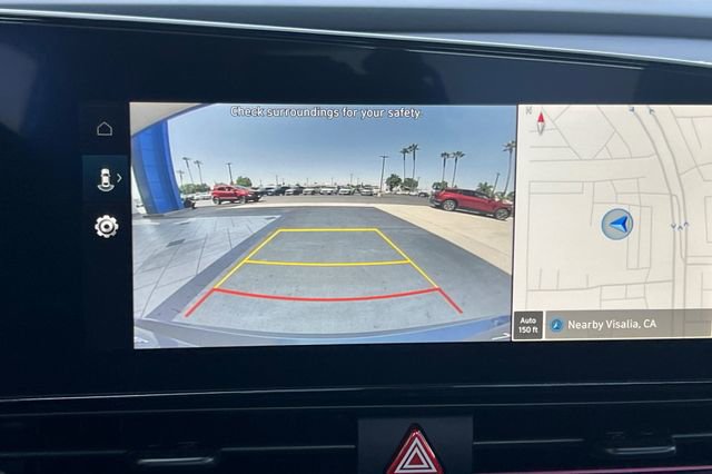 Used 2025 Hyundai Elantra SEL FWD image 24