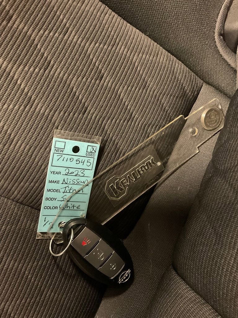 Used 2023 Nissan Titan SV w/ Accessory Utility Package image 35