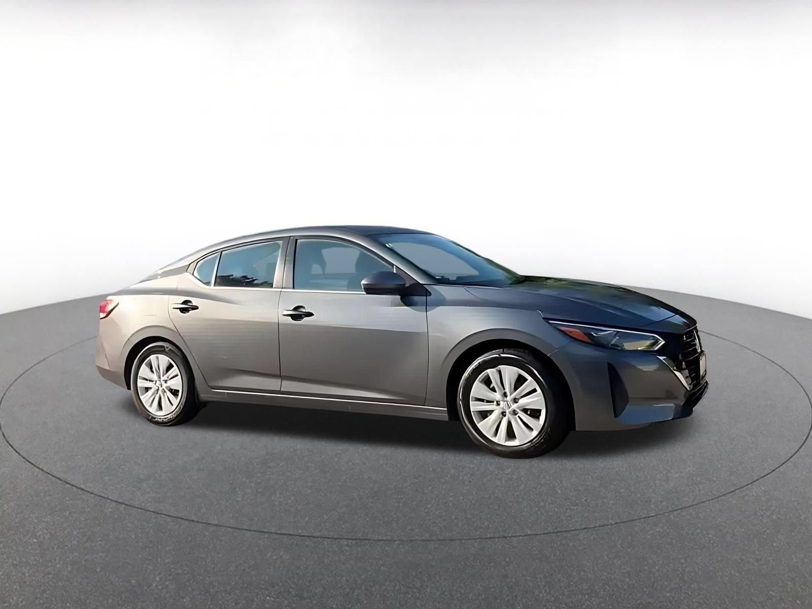 Used 2025 Nissan Sentra S FWD image 2