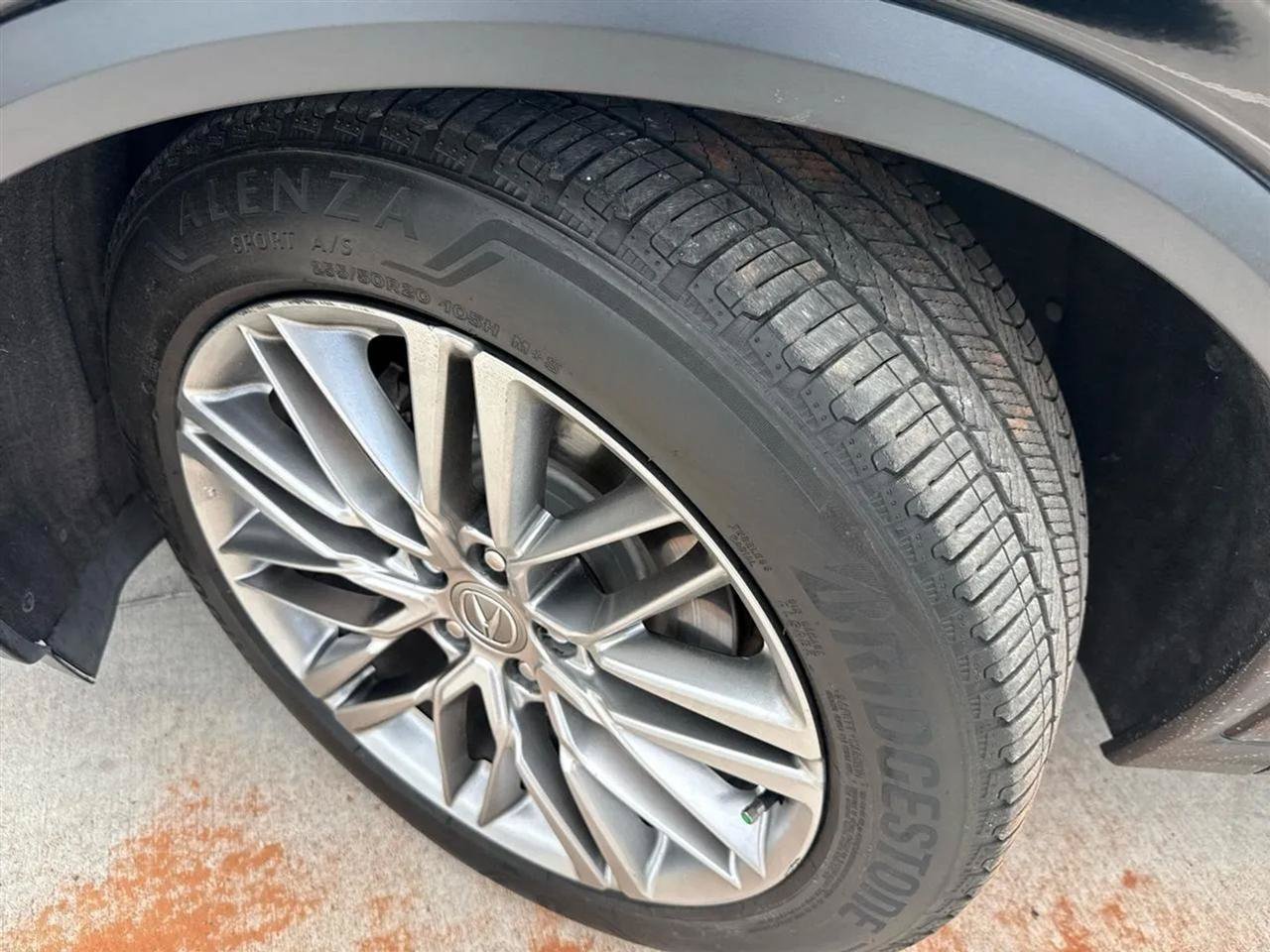 Used 2023 Acura MDX w/ Advance Package AWD/4WD image 2