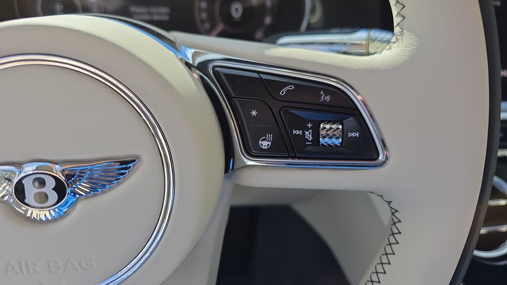New 2025 Bentley Continental GTC image 32
