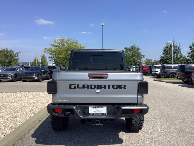 Used 2021 Jeep Gladiator Sport AWD/4WD image 4