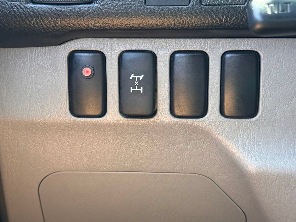 Used 2007 Toyota 4Runner SR5 AWD/4WD image 23
