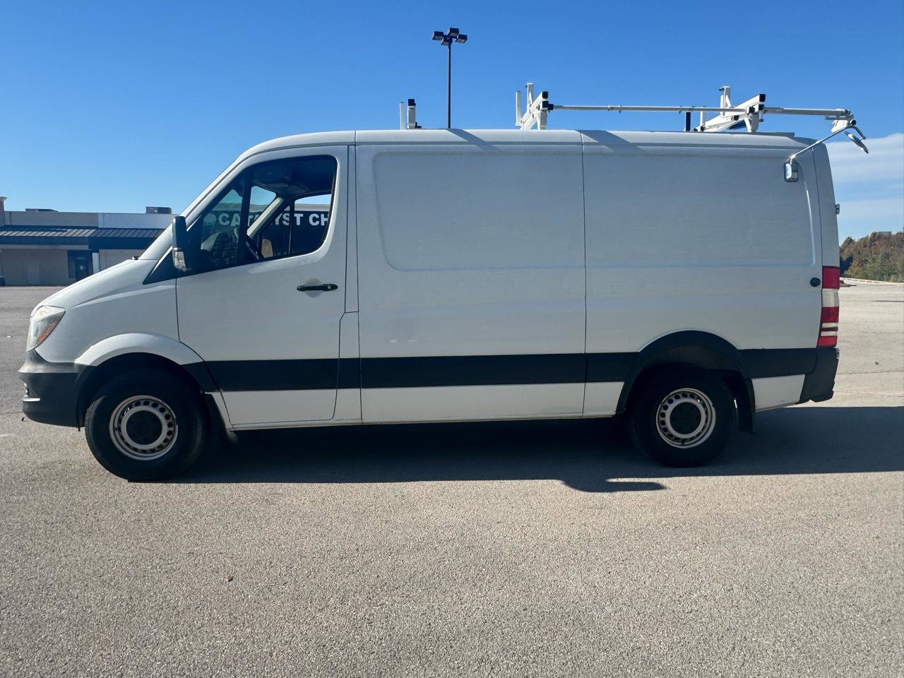 Used 2014 Mercedes-Benz Sprinter 2500 image 8