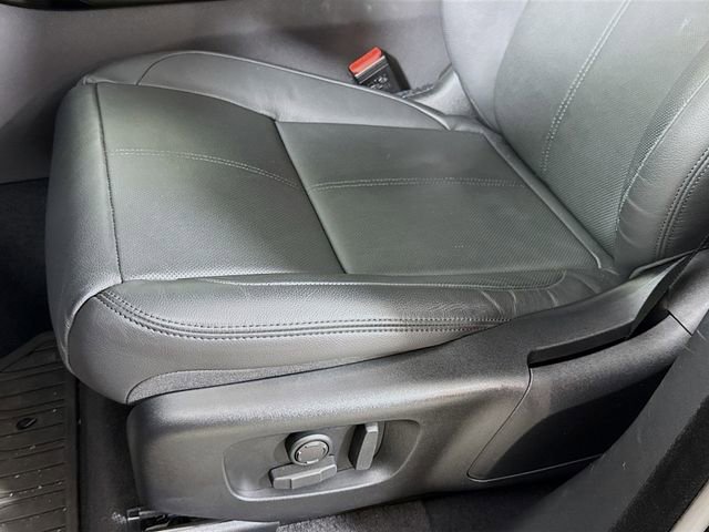 Used 2026 Land Rover Range Rover Velar Dynamic SE image 22