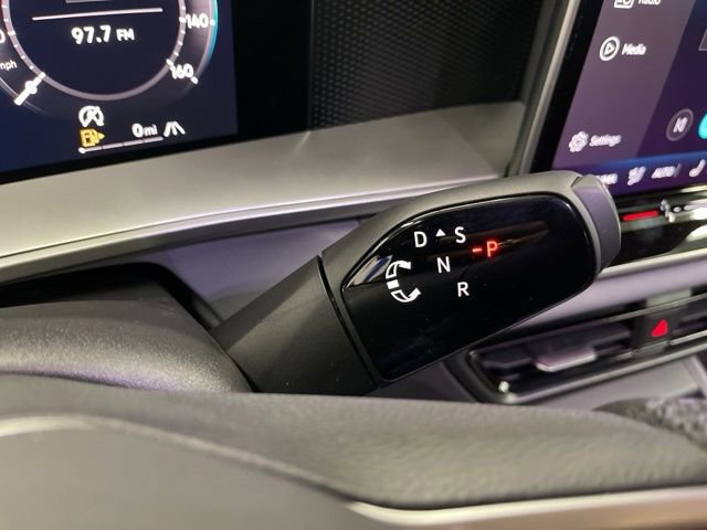 New 2026 Volkswagen Tiguan SE R-Line image 18