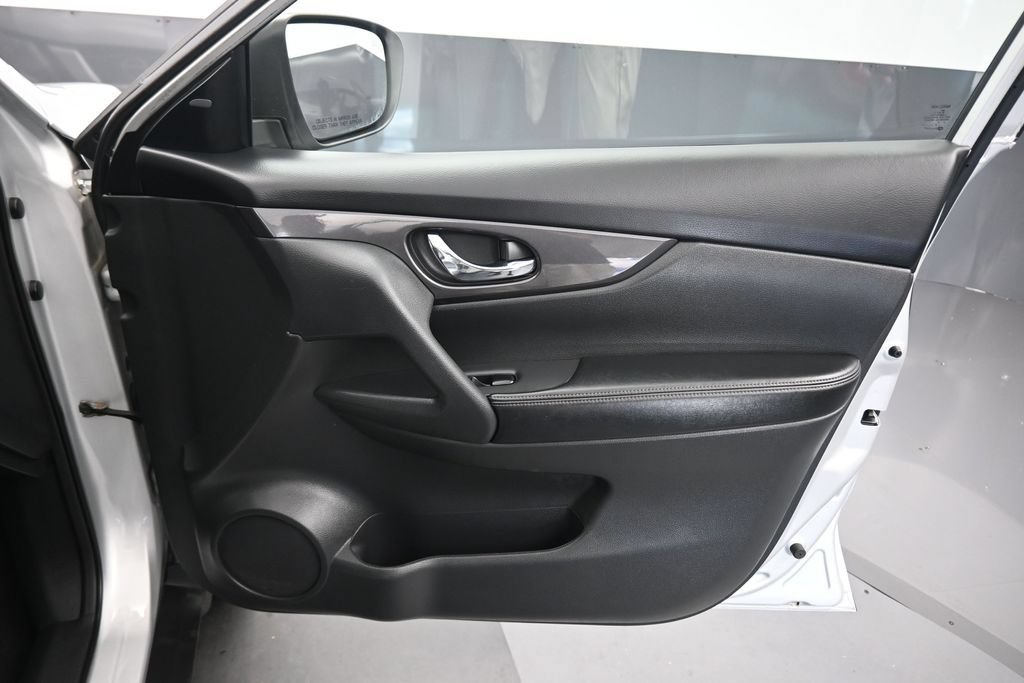 Used 2020 Nissan Rogue SV w/ Premium Package AWD/4WD image 43