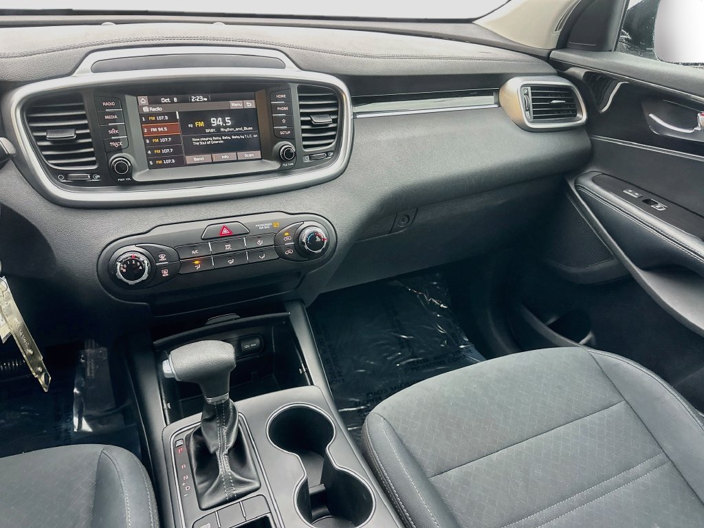 Used 2019 Kia Sorento FWD image 21