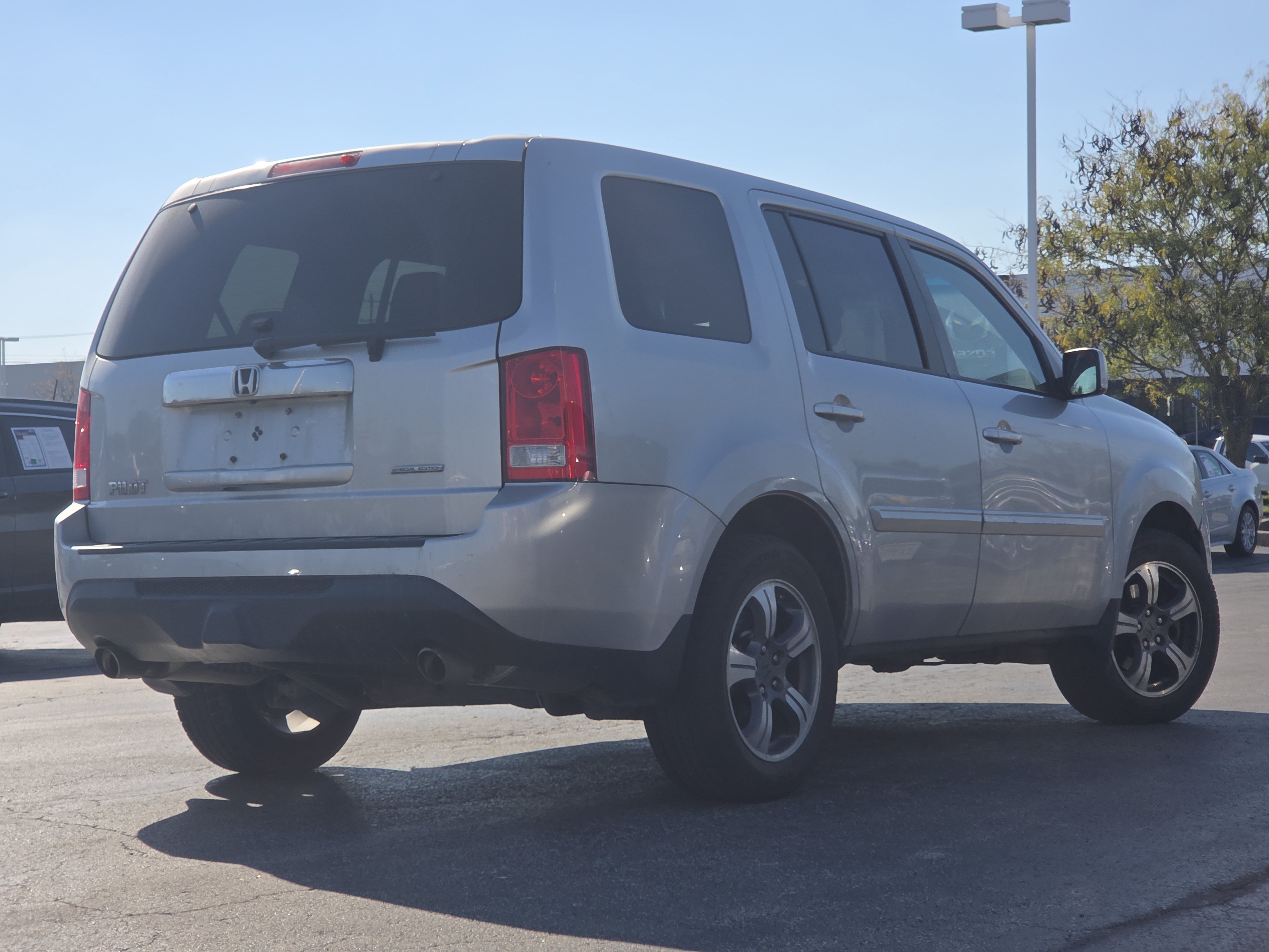 Used 2015 Honda Pilot SE image 8
