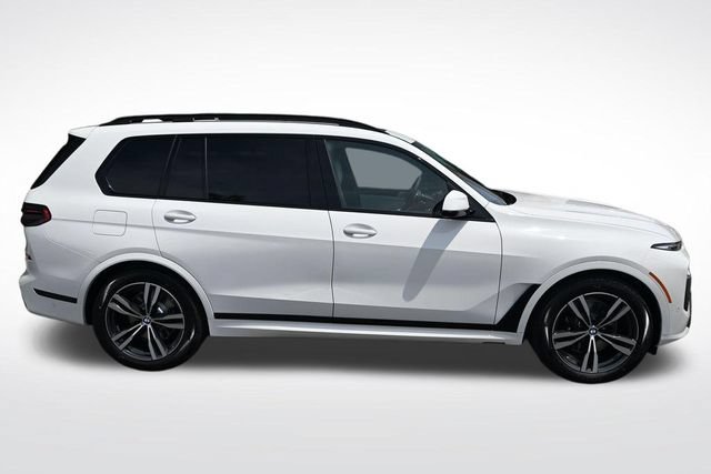 New 2027 BMW X7 xDrive40i w/ M Sport Package AWD/4WD image 11