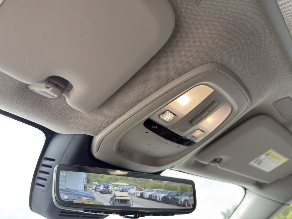 New 2026 Volvo XC40 B5 Core w/ Climate Package image 25