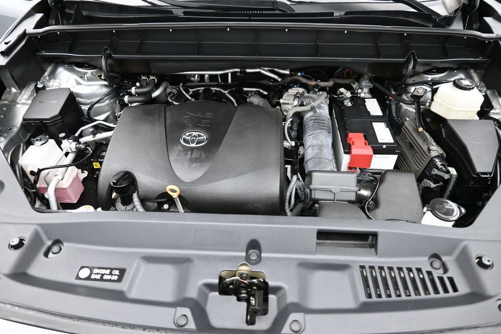 Used 2022 Toyota Highlander L AWD/4WD image 17