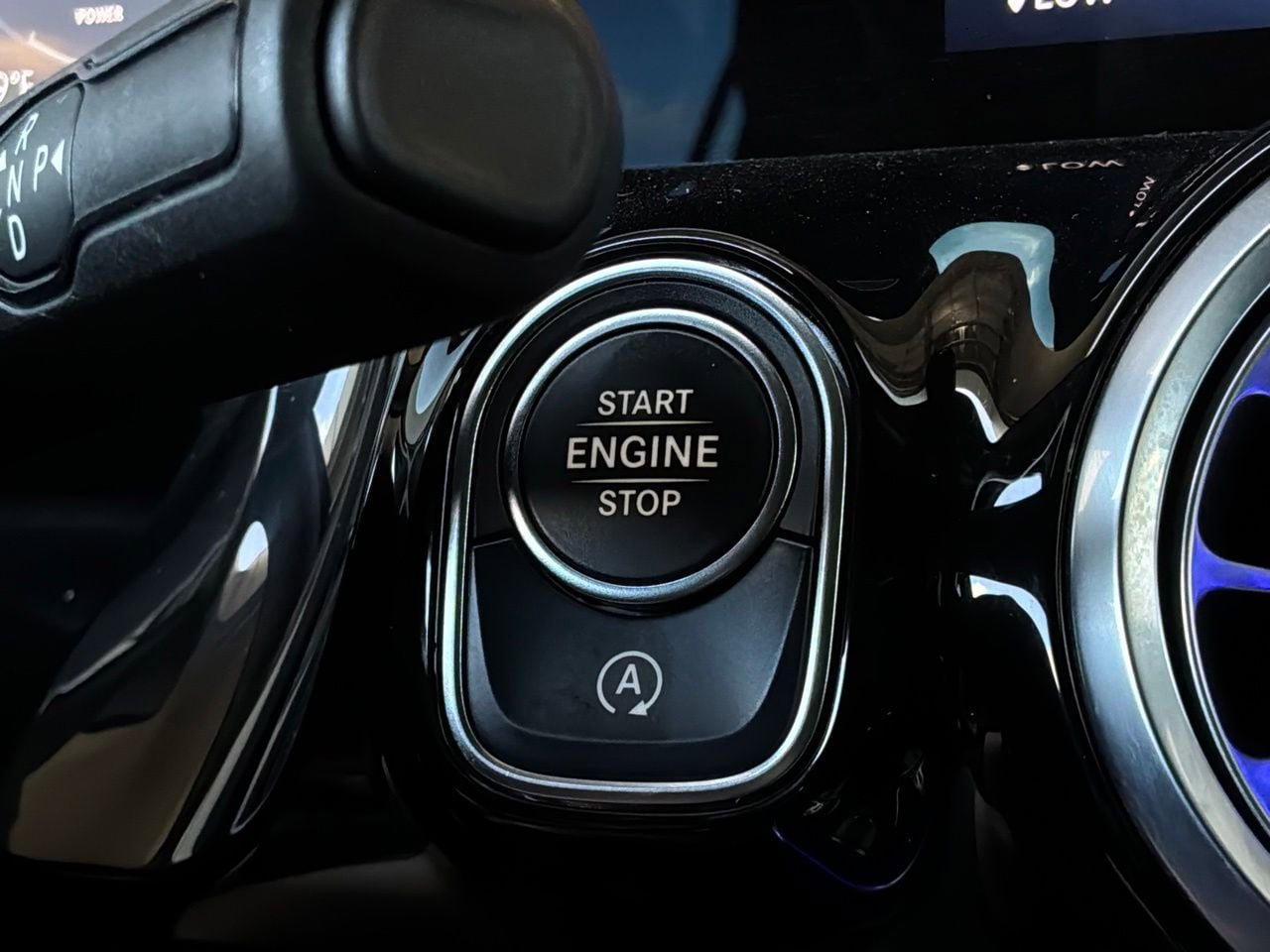 Used 2025 Mercedes-Benz GLA 250 image 30