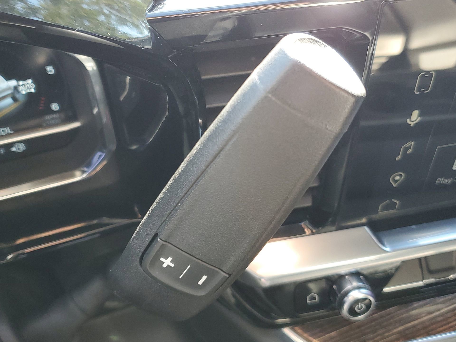 Used 2023 GMC Sierra 1500 Elevation image 30