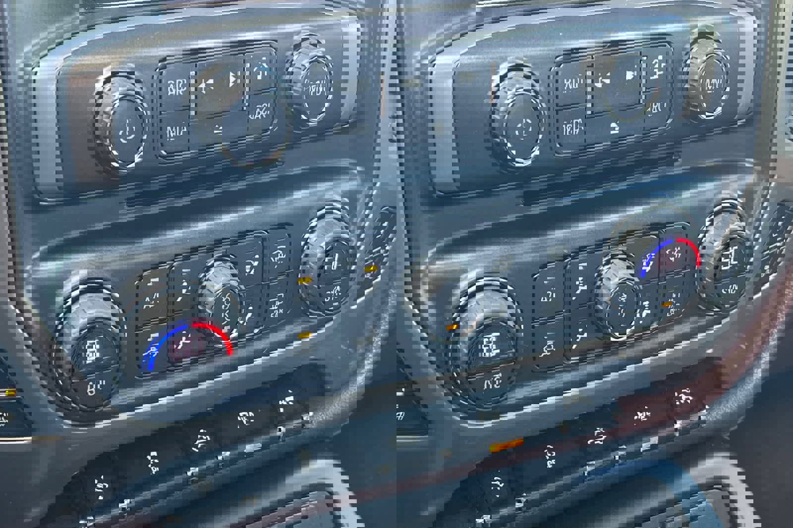 Used 2017 Chevrolet Silverado 1500 High Country image 21