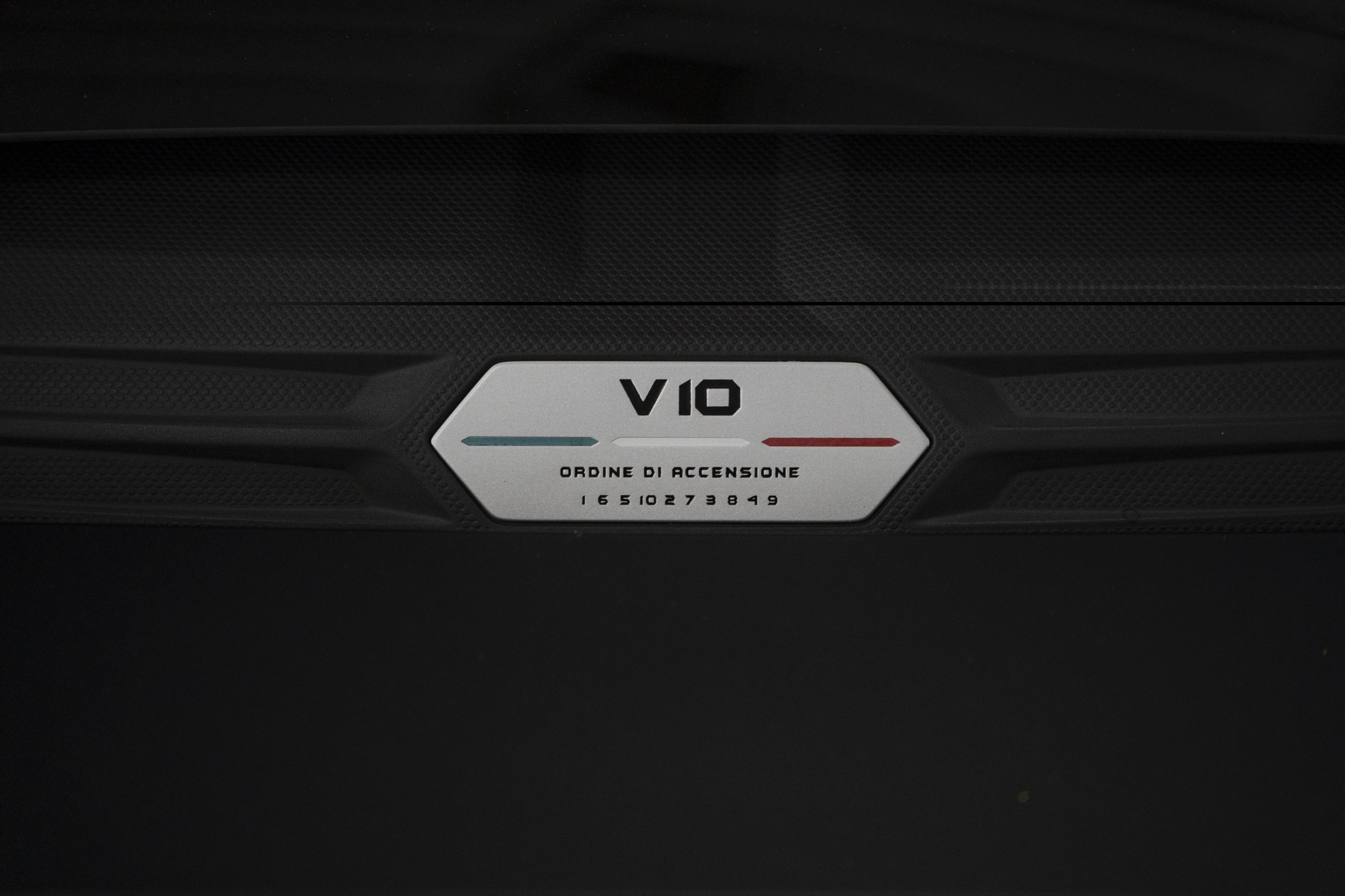 Used 2020 Lamborghini Huracan EVO AWD/4WD image 16