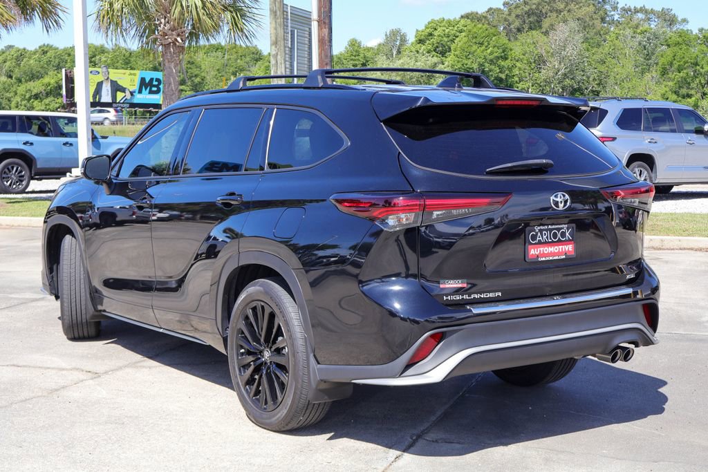 Used 2024 Toyota Highlander XSE FWD image 25