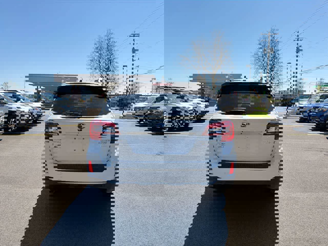 Used 2017 Subaru Outback 2.5i Limited AWD/4WD image 12