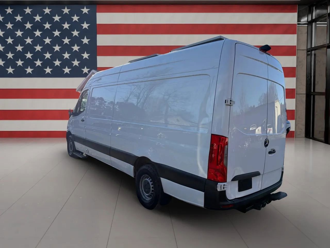 Used 2020 Mercedes-Benz Sprinter 2500 w/ Driver Convenience Package image 3