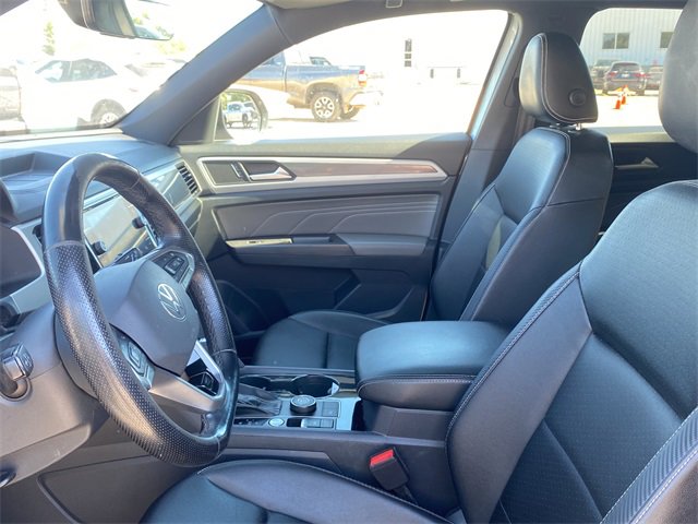 Used 2023 Volkswagen Atlas Cross Sport SEL R-Line image 19