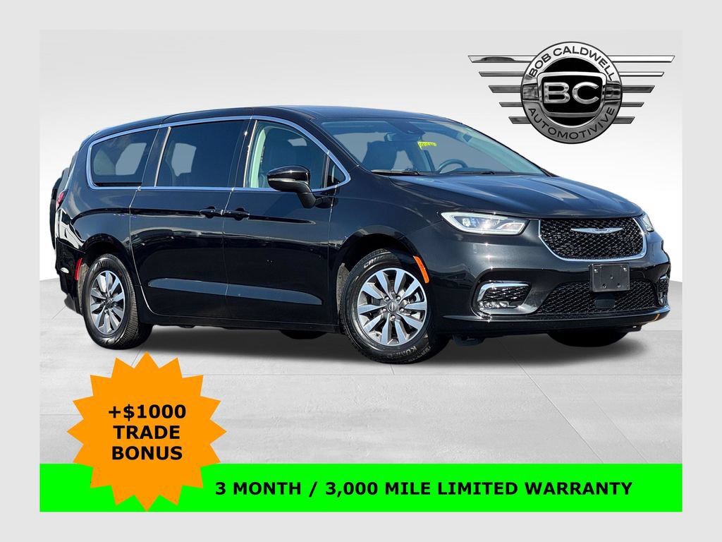 Used 2023 Chrysler Pacifica Touring-L