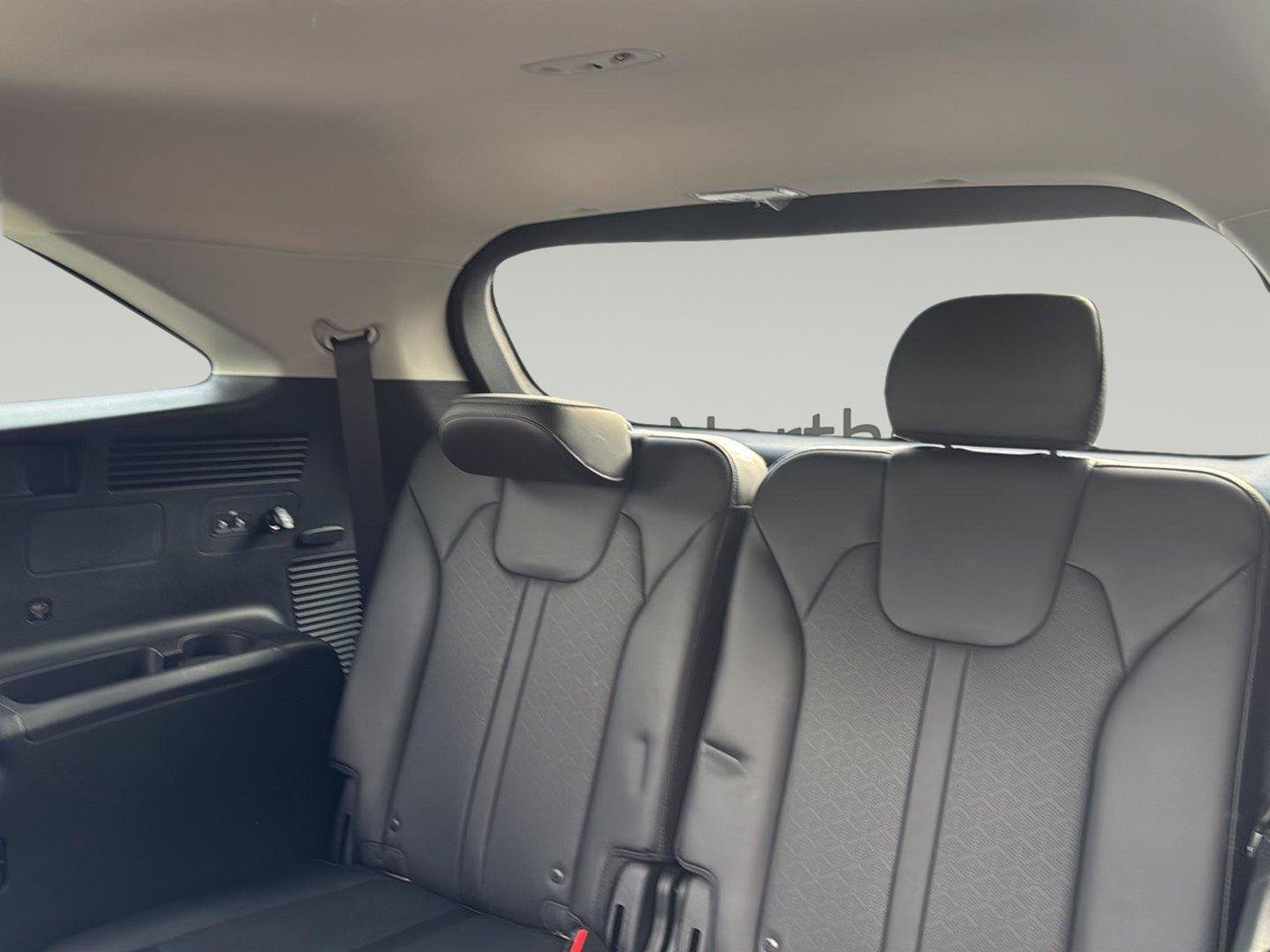Used 2023 Kia Sorento SX AWD/4WD image 26