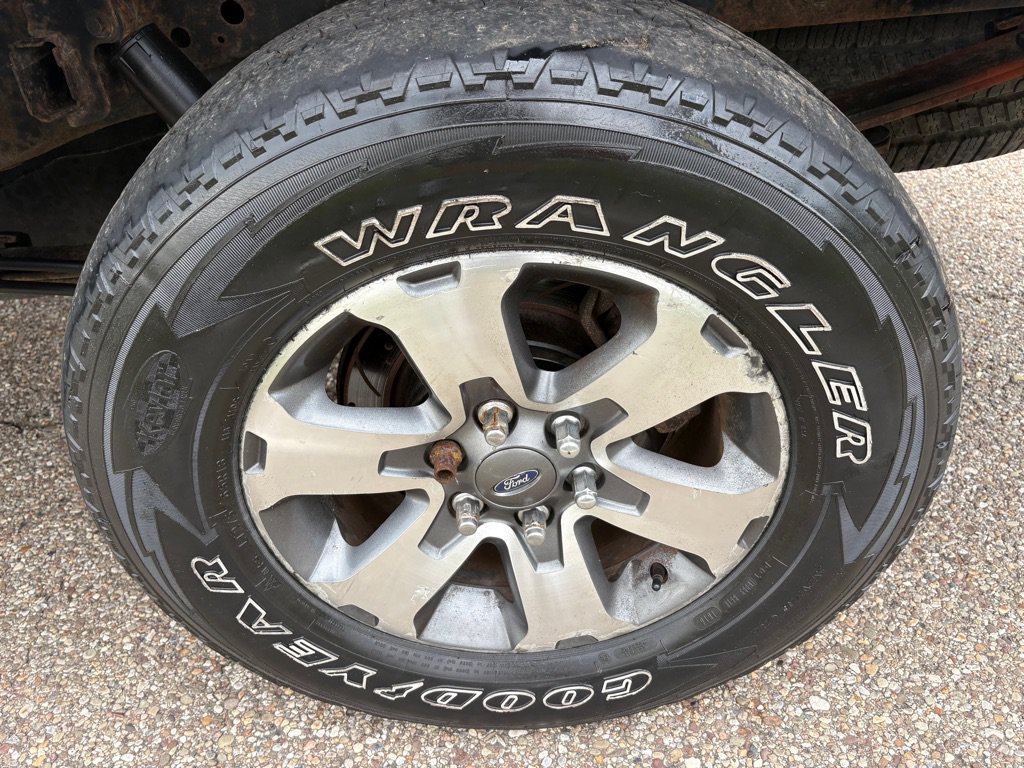 Used 2012 Ford F150 FX4 w/ FX Luxury Pkg AWD/4WD image 16