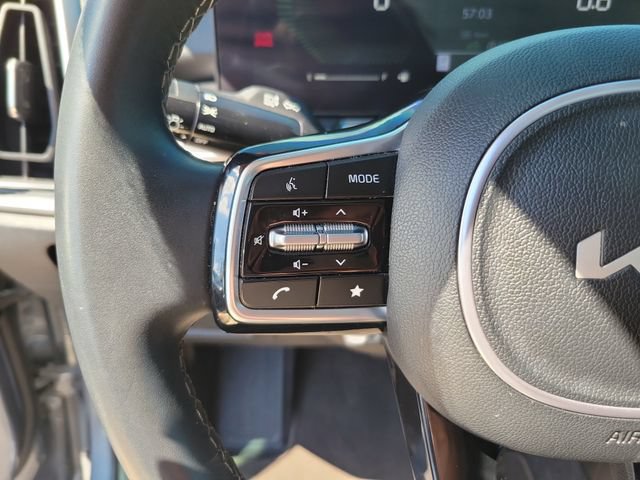 Certified 2024 Kia Sorento S w/ Panoramic Sunroof Package FWD image 18