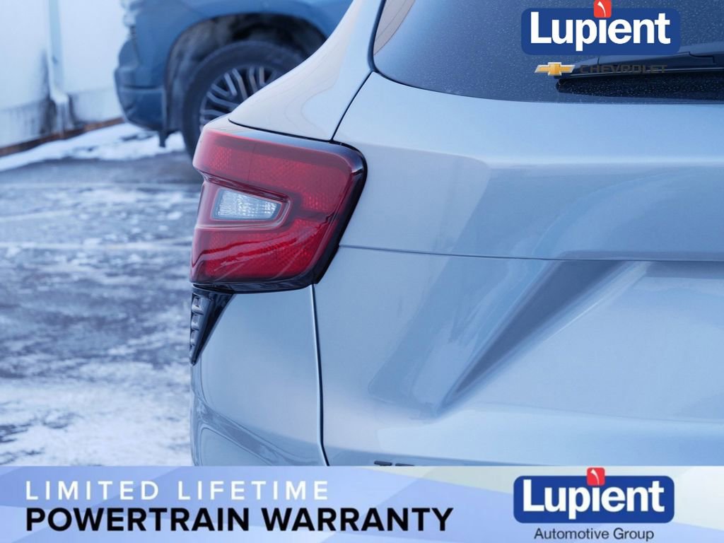 New 2026 Chevrolet Trax RS w/ Sunroof Package image 11