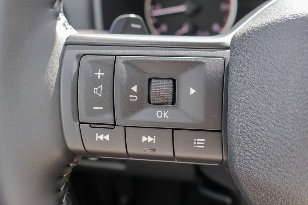 New 2026 Nissan Rogue SV image 10