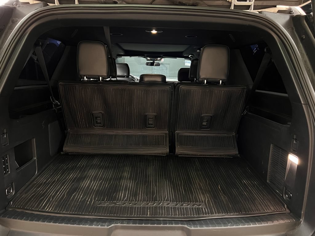 Used 2023 Ford Expedition Max Platinum AWD/4WD image 24