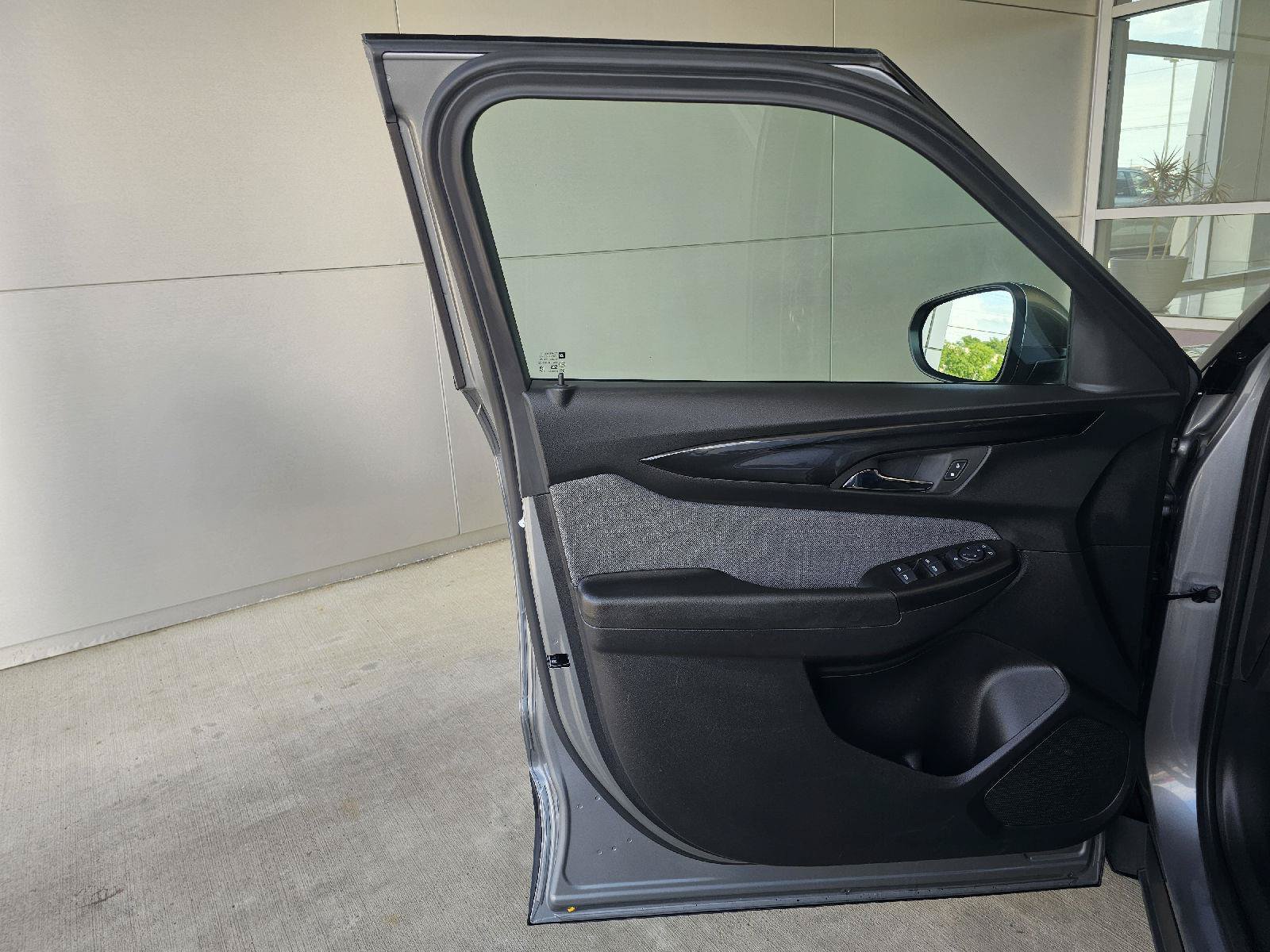 Used 2025 Chevrolet TrailBlazer LT FWD image 17