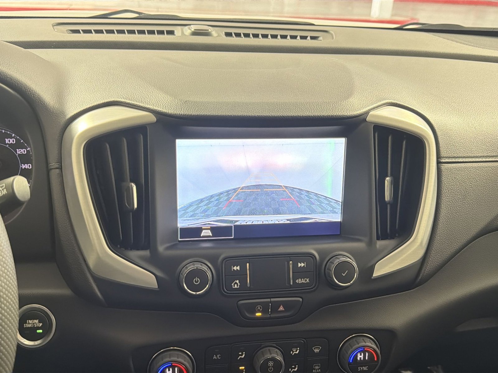 Used 2022 GMC Terrain SLE w/ Driver Convenience Package image 19